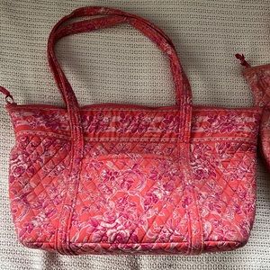 Vera Bradley Pink & Coral Weekend/Overnight Bag